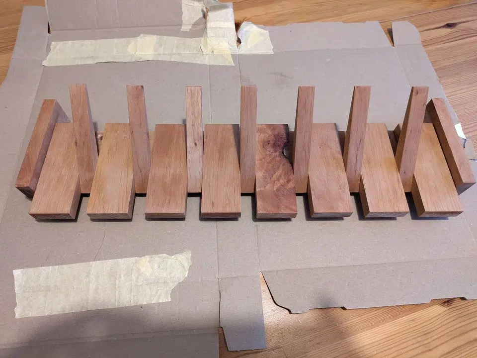 Piano Gaderobe aus Erle